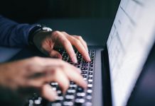Ilustrasi. Peneliti keamanan siber memperingatkan ada lonjakan malware di RI yang mengintai pekerja yang melakukan WFH saat perpanjangan PPKM diberlakukan.(Istockphoto/ Dusanpetkovic)